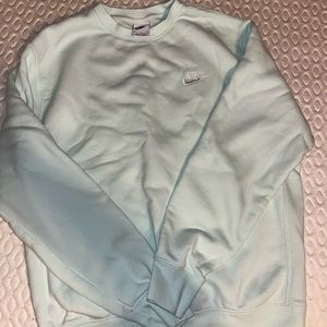 Men’s Nike crew neck sweatshirt size M